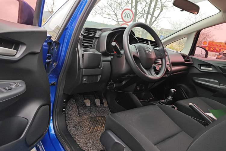Used Honda Fit 2018 1.5L Manual Comfort Version Driver Seat