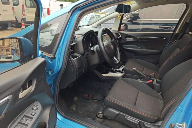Used Honda Fit 2018 1.5L CVT Trendy Sports Edition Driver Seat