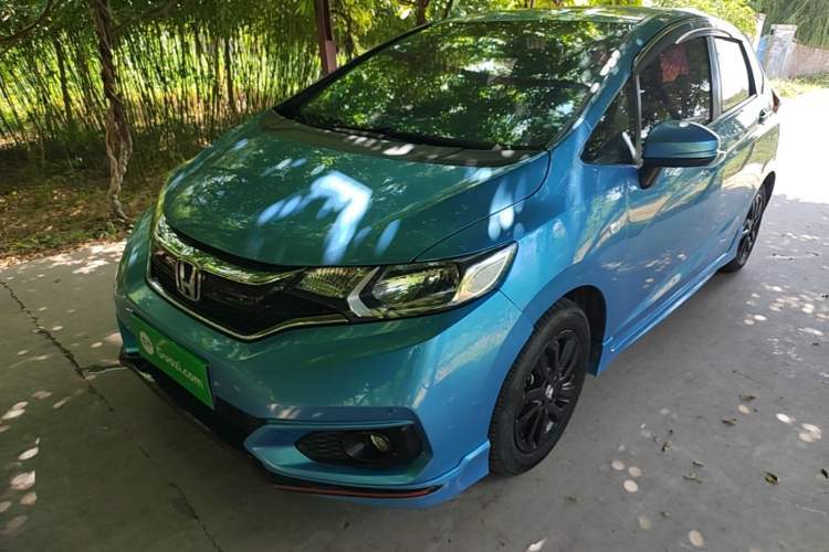 Used Honda Fit 2018 1.5L CVT Trendy Run+ Edition Guazi used car, China used car export, Used car for sale, Used cars, Cheapest cars for sale