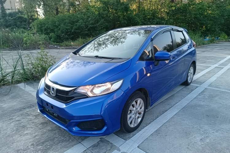 Honda Fit 2018 1.5L CVT Comfort Sunroof Version usata Guazi used car, China used car export, Used car for sale, Used cars, Cheapest cars for sale