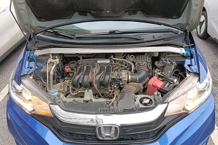 Used Honda Fit 2018 1.5L Manual Comfort Version Engine Bay