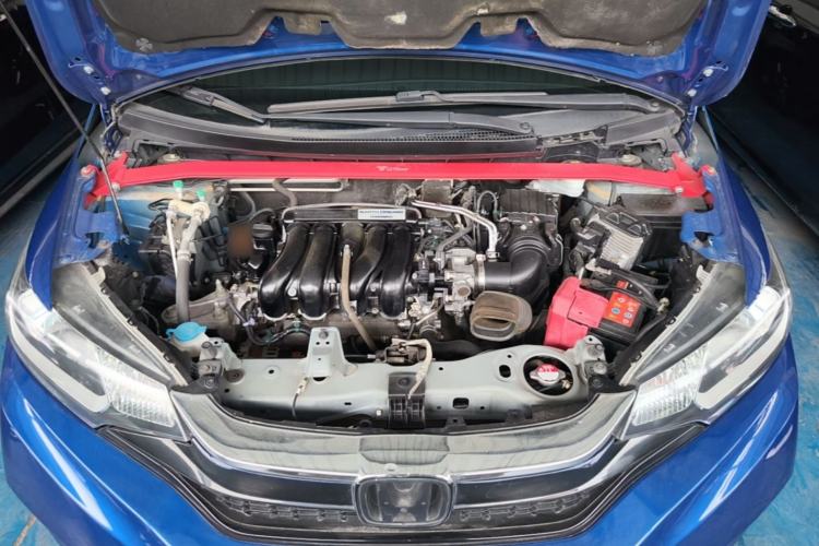 Used Honda Fit 2018 1.5L Manual Comfort Version Engine Bay