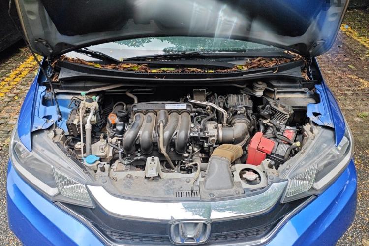 Used Honda Fit 2018 1.5L CVT Luxury Edition Engine Bay