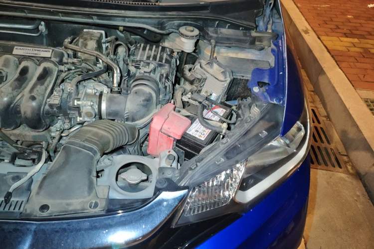 Used Honda Fit 2018 1.5L CVT Comfort Version Engine Bay Left