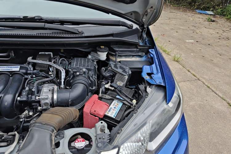 Used Honda Fit 2018 1.5L CVT Comfort Sunroof Version Engine Bay Left