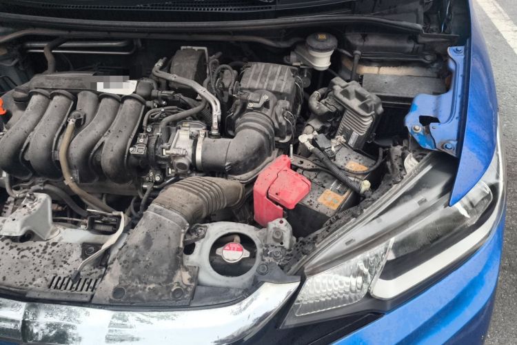 Used Honda Fit 2018 1.5L CVT Comfort Sunroof Version Engine Bay Left