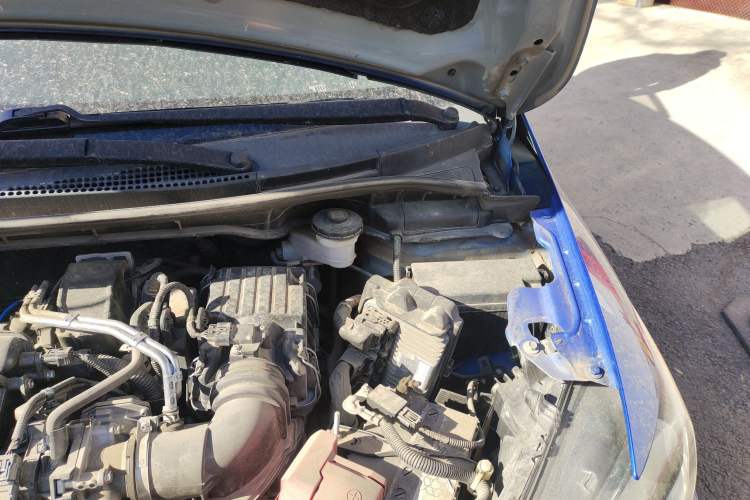 Used Honda Fit 2018 1.5L CVT Comfort Sunroof Version Engine Bay Left