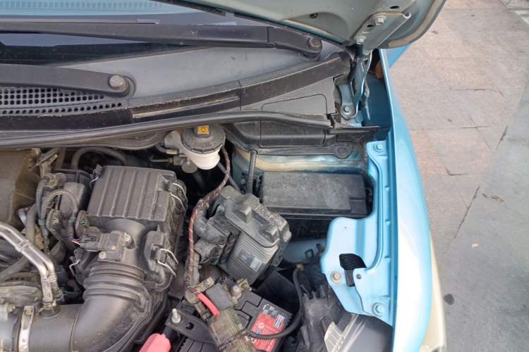 Used Honda Fit 2018 1.5L CVT Trendy Sports Edition Engine Bay Left