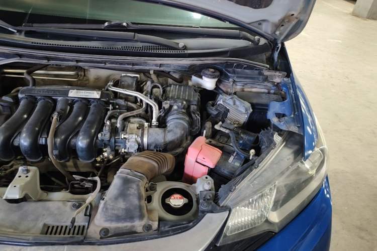 Used Honda Fit 2018 1.5L CVT Comfort Version Engine Bay Left
