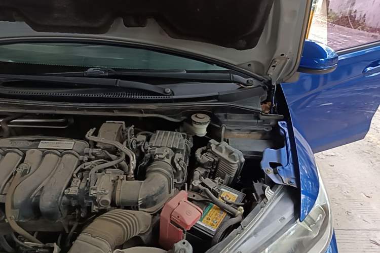 Used Honda Fit 2018 1.5L CVT Comfort Version Engine Bay Left
