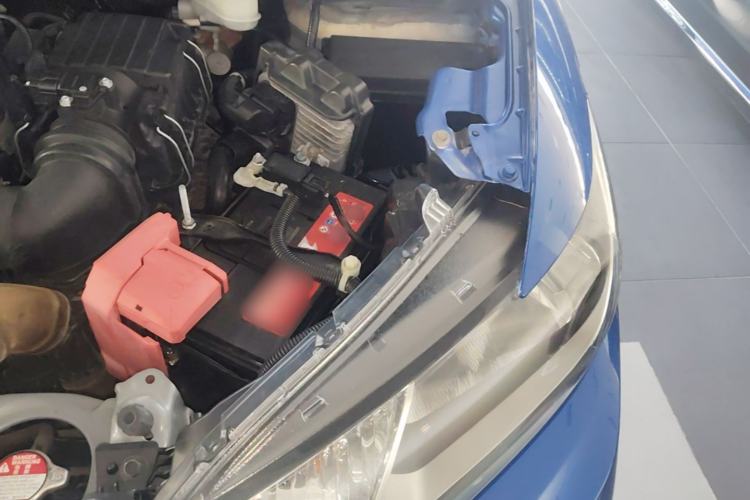Used Honda Fit 2018 1.5L CVT Comfort Version Engine Bay Left