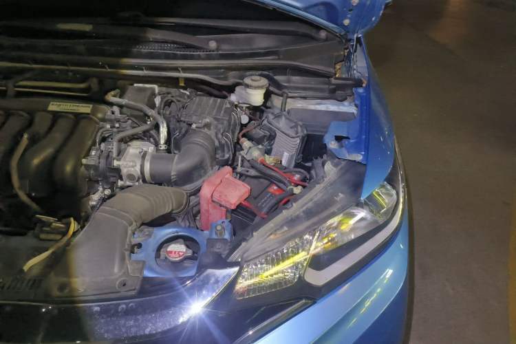 Used Honda Fit 2018 1.5L CVT Trendy Sports Edition Engine Bay Left
