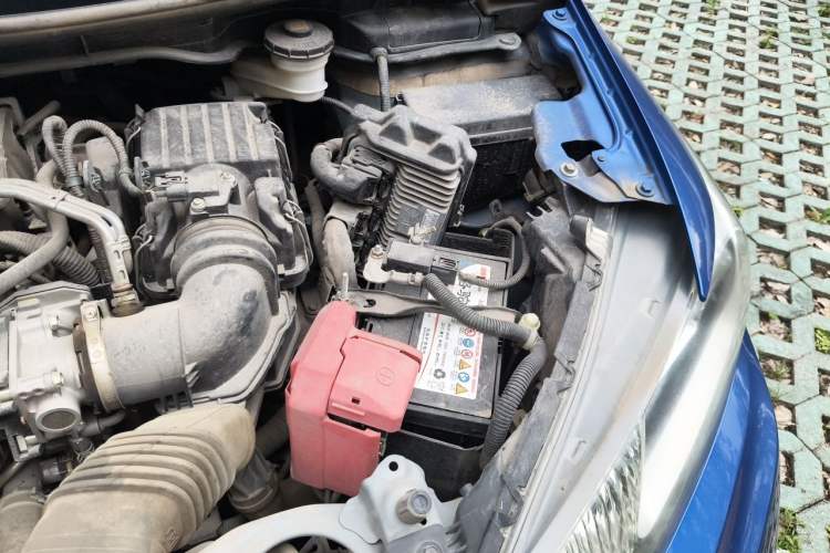 Used Honda Fit 2018 1.5L CVT Comfort Sunroof Version Engine Bay Left