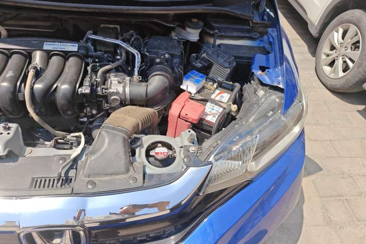 Used Honda Fit 2018 1.5L CVT Comfort Sunroof Version Engine Bay Left