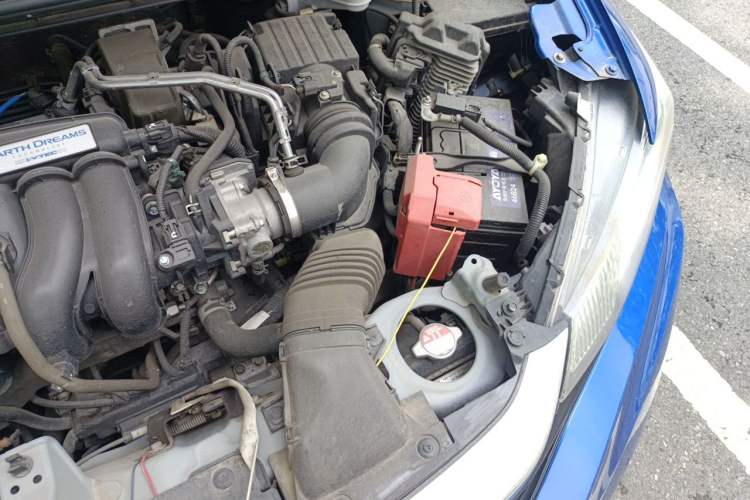 Used Honda Fit 2018 1.5L Manual Comfort Version Engine Bay Left