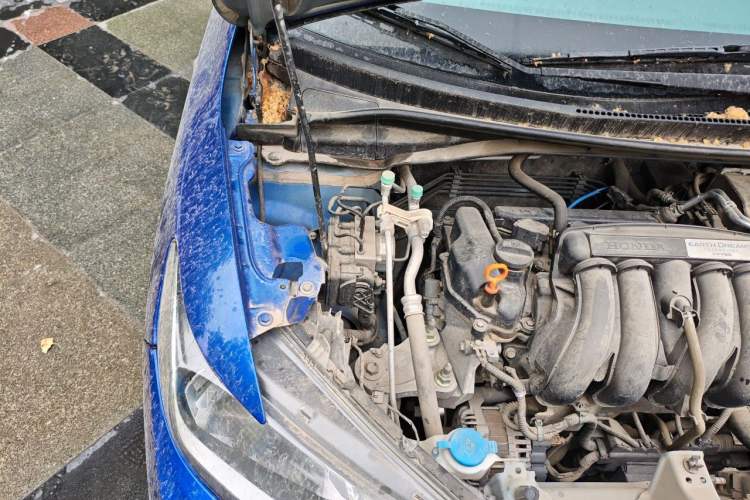 Used Honda Fit 2018 1.5L CVT Comfort Version Engine Bay Right