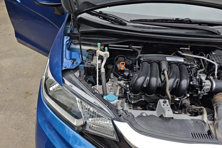 Used Honda Fit 2018 1.5L CVT Comfort Sunroof Version Engine Bay Right
