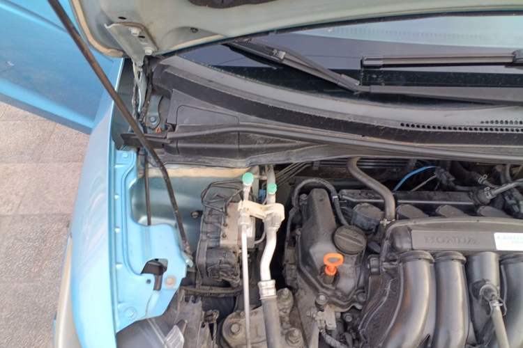 Used Honda Fit 2018 1.5L CVT Trendy Sports Edition Engine Bay Right