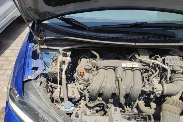 Used Honda Fit 2018 1.5L CVT Comfort Version Engine Bay Right