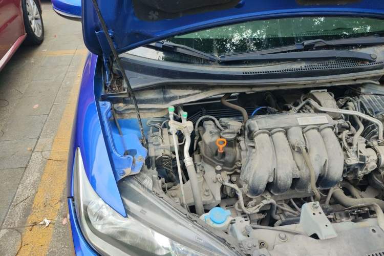 Used Honda Fit 2018 1.5L CVT Comfort Version Engine Bay Right
