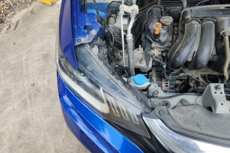 Used Honda Fit 2018 1.5L CVT Comfort Version Engine Bay Right