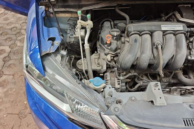 Used Honda Fit 2018 1.5L CVT Comfort Sunroof Version Engine Bay Right