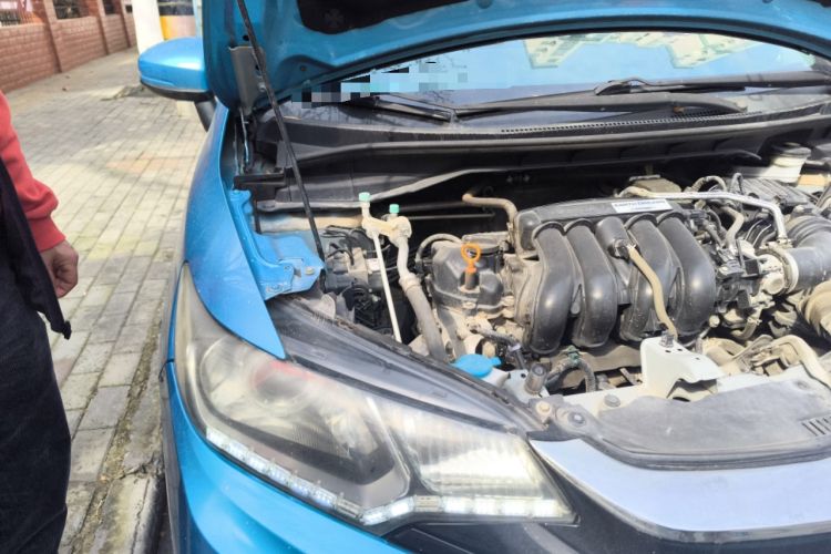 Used Honda Fit 2018 1.5L CVT Trendy Run+ Edition Engine Bay Right