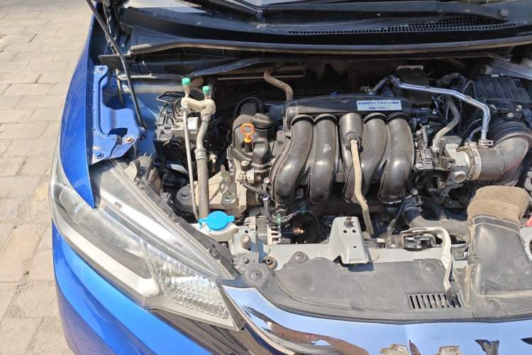 Used Honda Fit 2018 1.5L CVT Comfort Sunroof Version Engine Bay Right