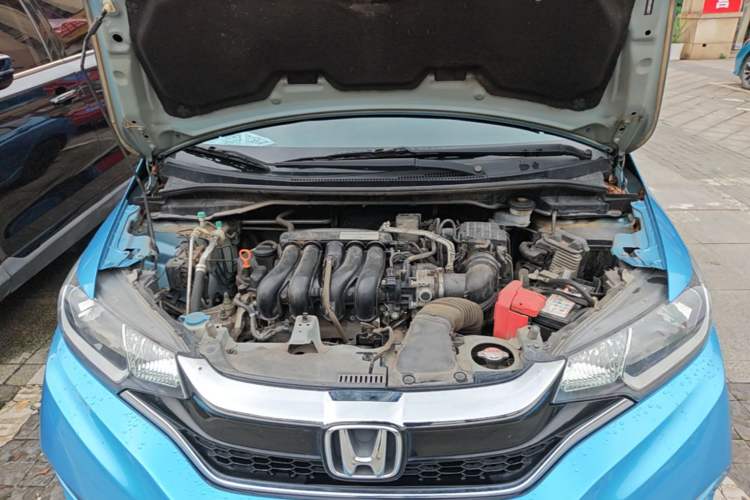 Used Honda Fit 2018 1.5L CVT Trendy Sports Edition Engine Bay