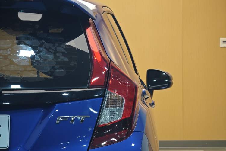 Used Honda Fit 2018 1.5L CVT Comfort Version Exterior 1