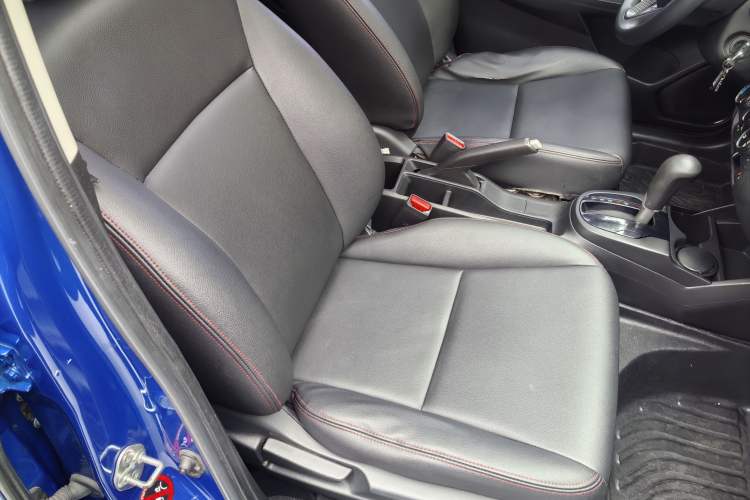 Used Honda Fit 2018 1.5L CVT Comfort Sunroof Version Exterior 13