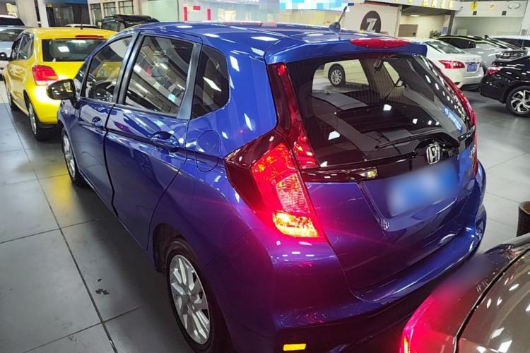 Used Honda Fit 2018 1.5L CVT Comfort Version Exterior 2