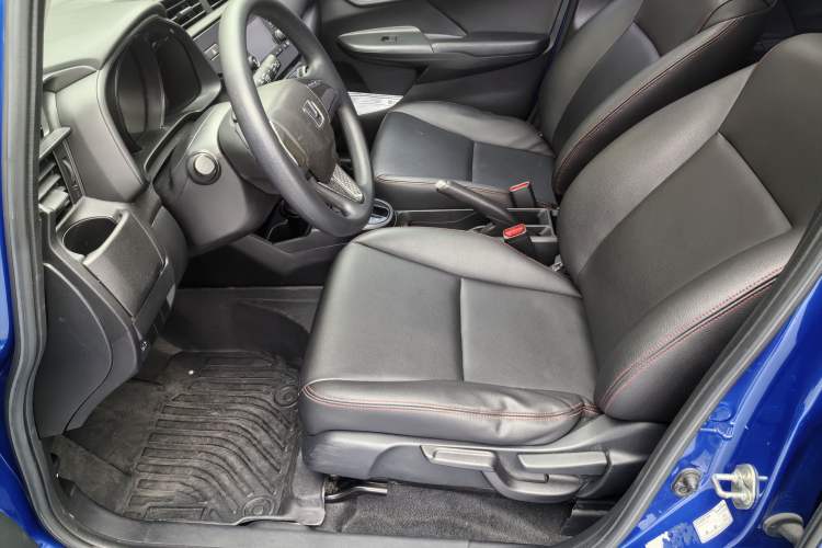 Used Honda Fit 2018 1.5L CVT Comfort Sunroof Version Exterior 2