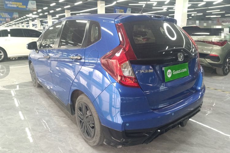 Used Honda Fit 2018 1.5L CVT Comfort Version Exterior 3