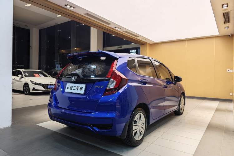 Used Honda Fit 2018 1.5L CVT Comfort Version Exterior 3