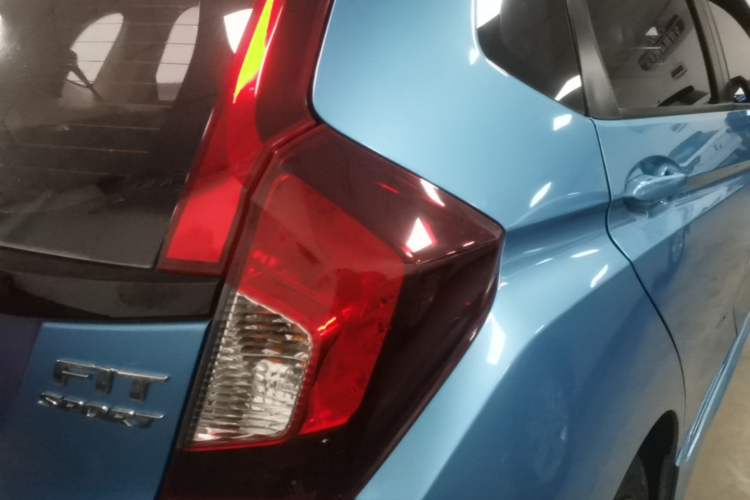 Used Honda Fit 2018 1.5L CVT Trendy Sports Edition Exterior 3