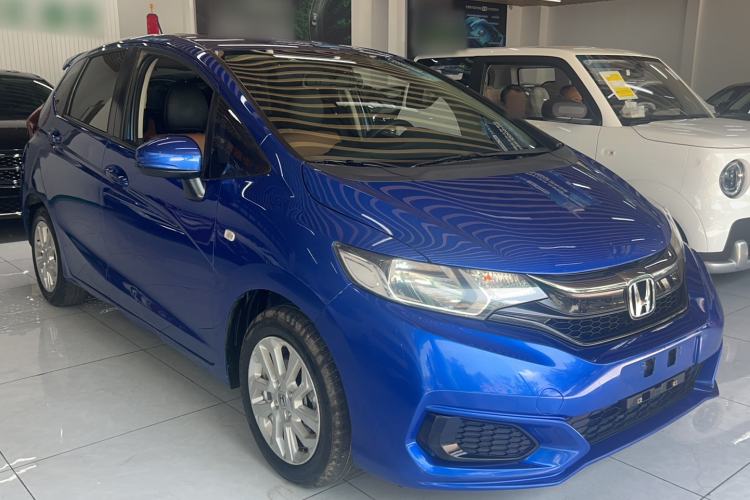 Used Honda Fit 2018 1.5L CVT Comfort Sunroof Version Exterior 3