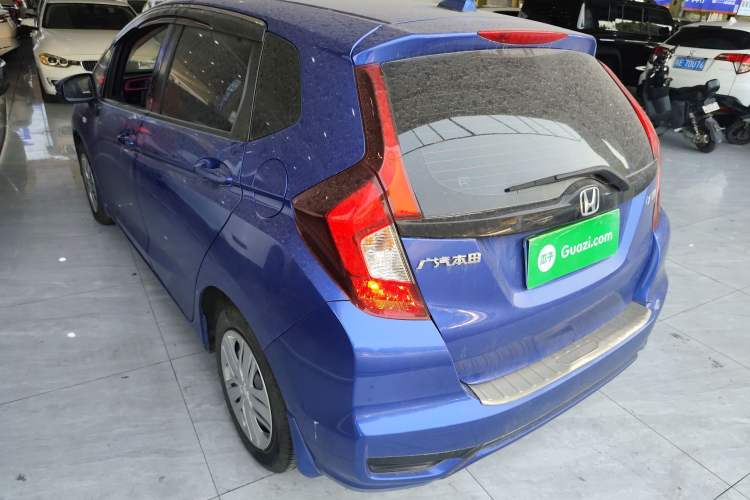 Used Honda Fit 2018 1.5L Manual Comfort Version Exterior 3