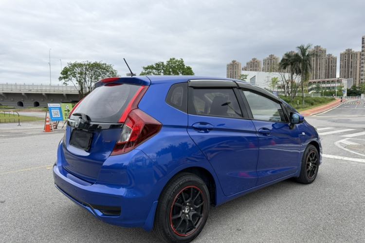 Used Honda Fit 2018 1.5L CVT Comfort Version Exterior 3