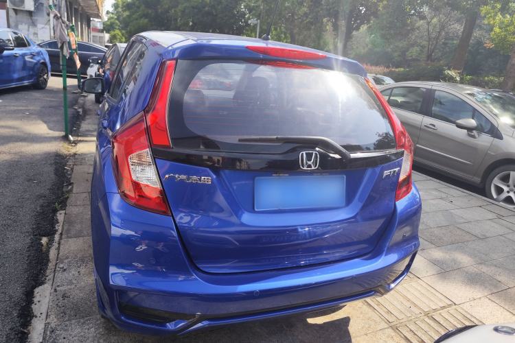 Used Honda Fit 2018 1.5L CVT Comfort Sunroof Version Exterior 3