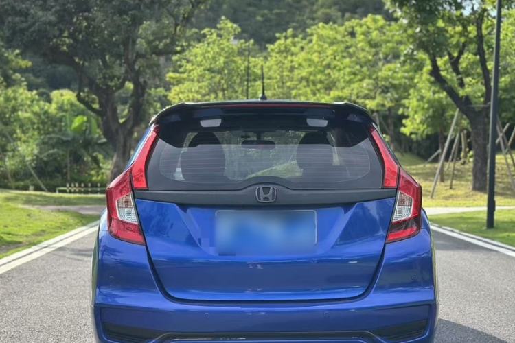 Used Honda Fit 2018 1.5L CVT Comfort Sunroof Version Exterior 3