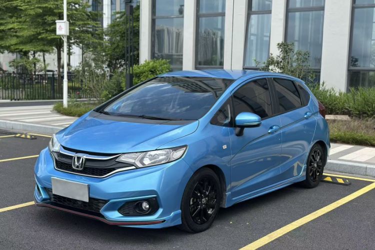 Used Honda Fit 2018 1.5L CVT Trendy Sports Edition Exterior 4