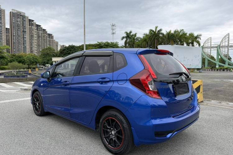 Used Honda Fit 2018 1.5L CVT Comfort Version Exterior 4
