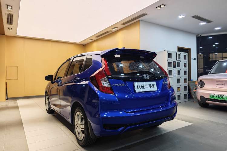 Used Honda Fit 2018 1.5L CVT Comfort Version Exterior 5