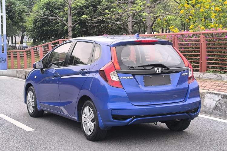 Used Honda Fit 2018 1.5L CVT Comfort Version Exterior 5