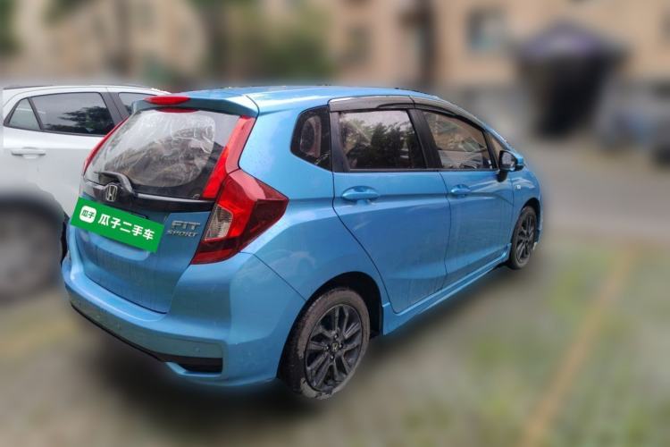 Used Honda Fit 2018 1.5L CVT Trendy Run+ Edition Exterior 5