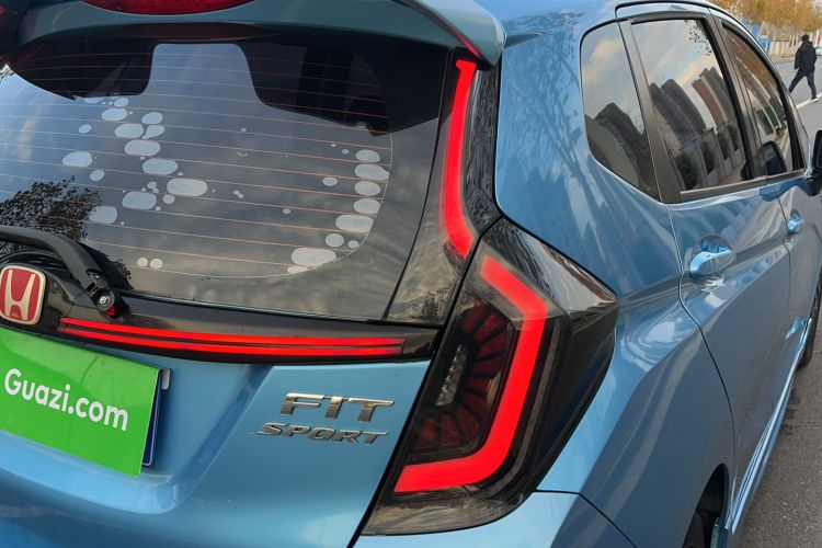Used Honda Fit 2018 1.5L CVT Trendy Run+ Edition Exterior 7