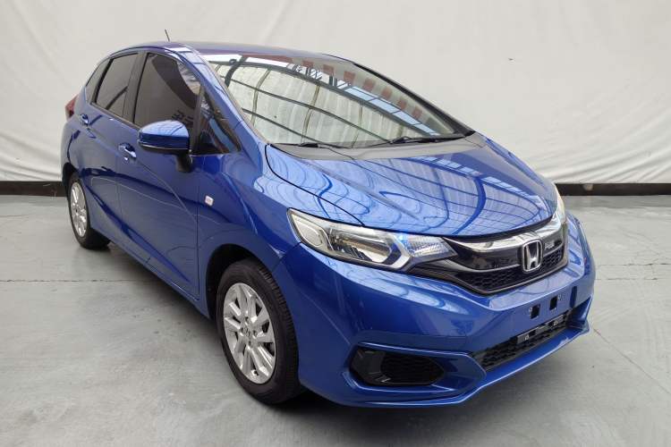 Used Honda Fit 2018 1.5L CVT Comfort Sunroof Version Exterior 9