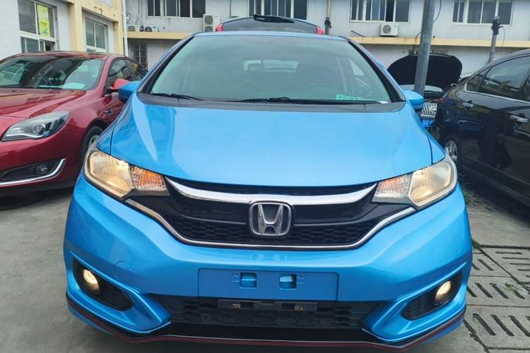 Used Honda Fit 2018 1.5L CVT Trendy Run+ Edition Front