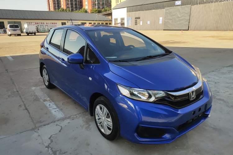 Used Honda Fit 2018 1.5L CVT Comfort Version Front Right 45 Deg